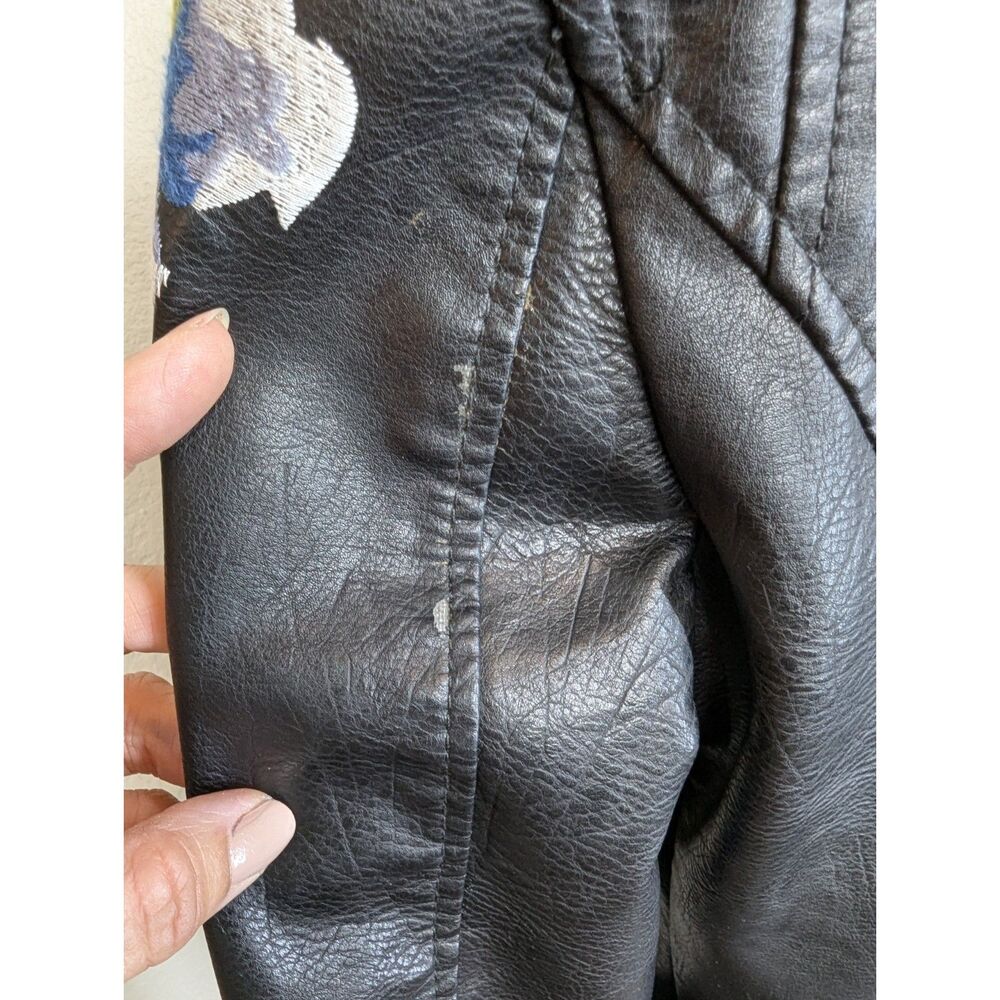 Faux Leather Biker Black Moto Jacket Floral Embroidery FLAWS Unique Approx Sz S - Picture 12 of 16